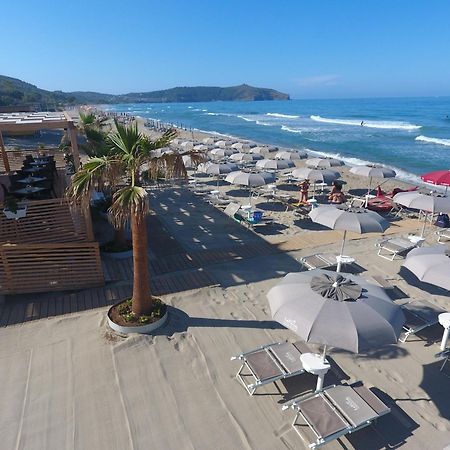Residence Le Palme - Appartamenti Sul Mare - Spiaggia Tra Palinuro E Caprioli Pisciotta Exterior photo