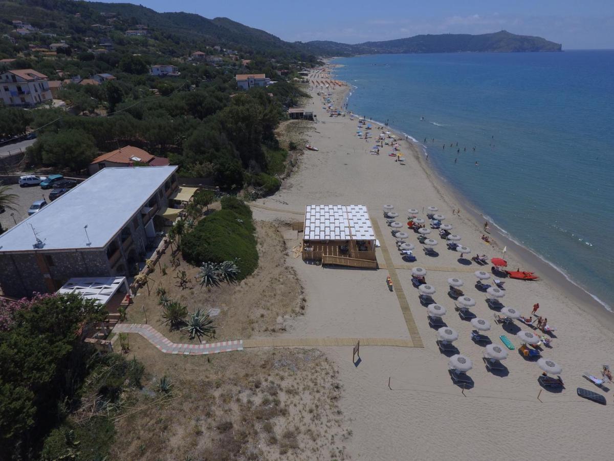 Residence Le Palme - Appartamenti Sul Mare - Spiaggia Tra Palinuro E Caprioli Pisciotta Exterior photo