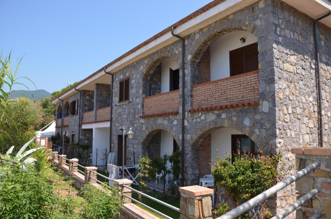 Residence Le Palme - Appartamenti Sul Mare - Spiaggia Tra Palinuro E Caprioli Pisciotta Exterior photo