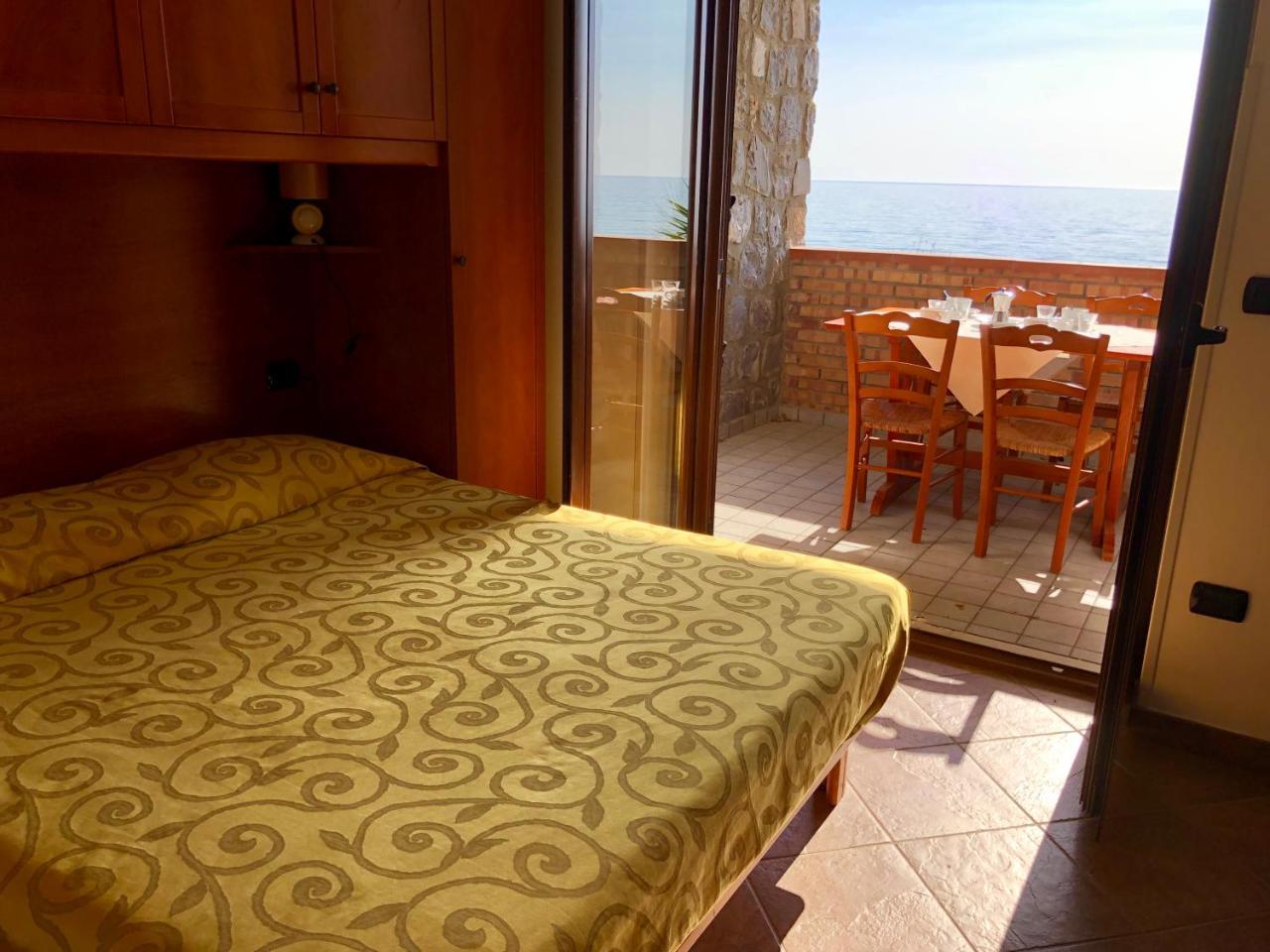 Residence Le Palme - Appartamenti Sul Mare - Spiaggia Tra Palinuro E Caprioli Pisciotta Exterior photo